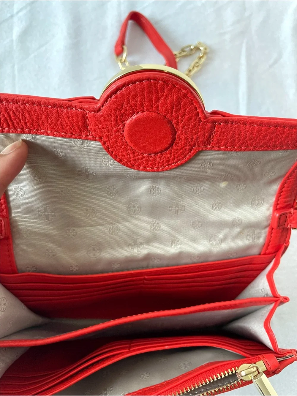 Tory Burch Red Shoulder Bag Logo Pattern Gold Chain Strap Snap Closure
